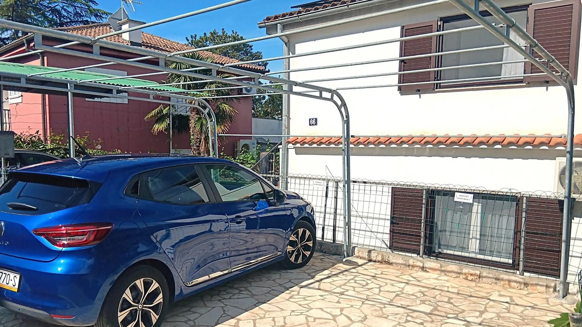 Apartments Malenica, Njivice, Croatia, 200 M From The Sea  Njivice