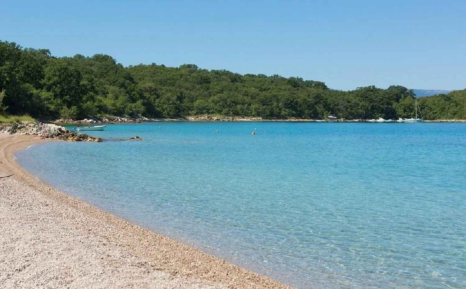 Apartments Malenica, Njivice, Croatia, 200 M From The Sea